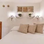 Station - City Center Studio Flat